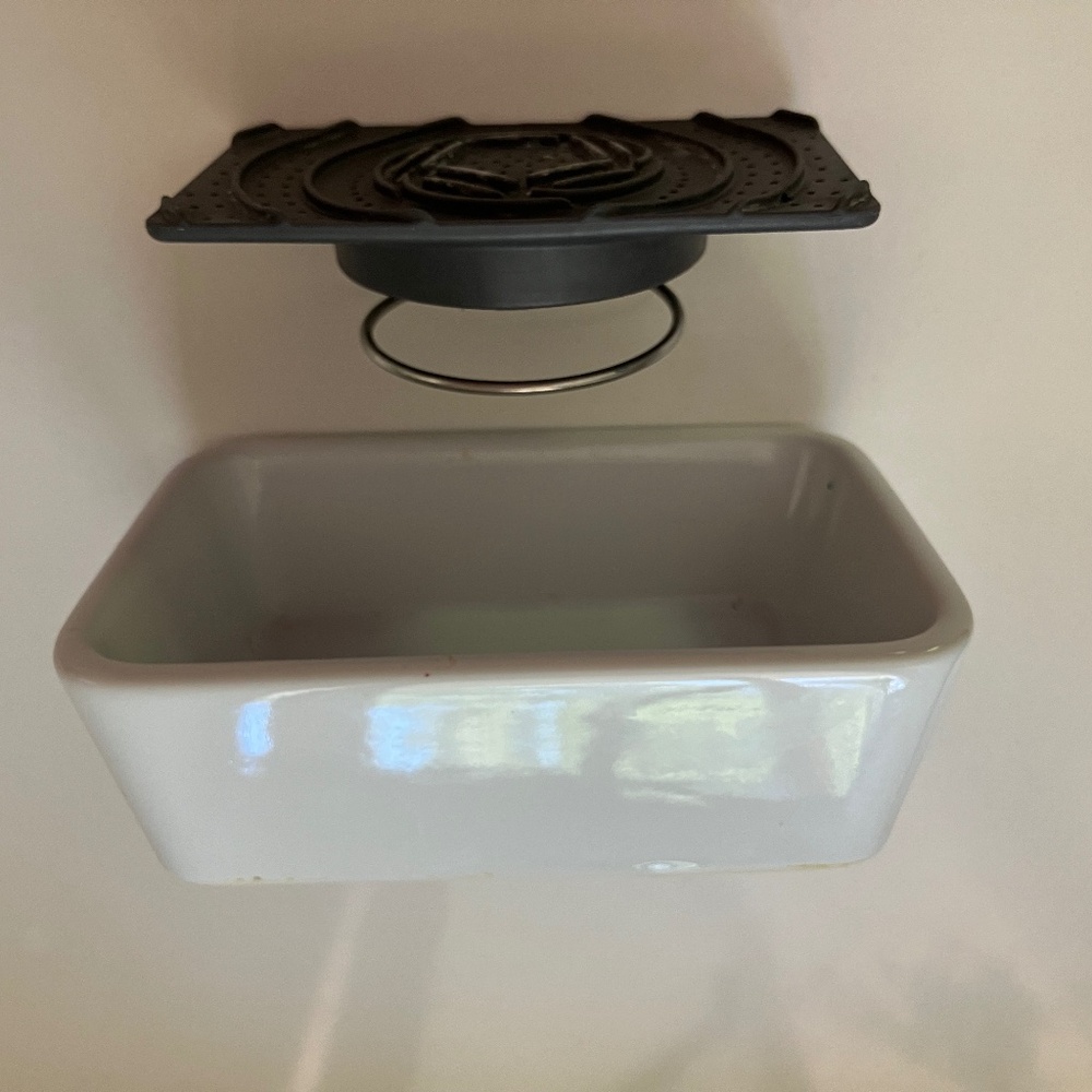 Full Circle Bubble Up Ceramic Soap Dish